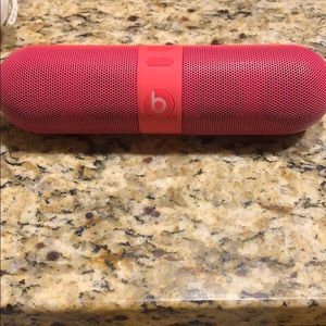 Pink Dr Dre beats pill